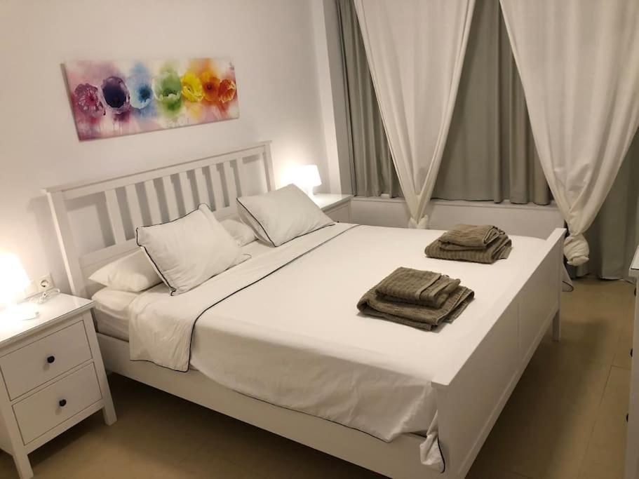 Apartamento Amplio Y Centrico Фуэнхирола Экстерьер фото